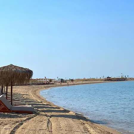 με θέα/domatia Me Thea * Nea Iraklia
