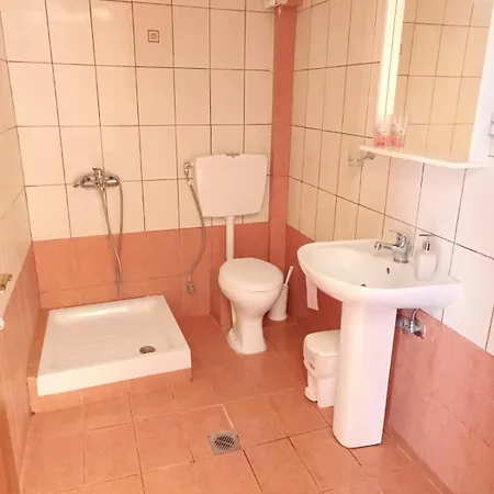 με θέα/domatia Me Thea Apartment *